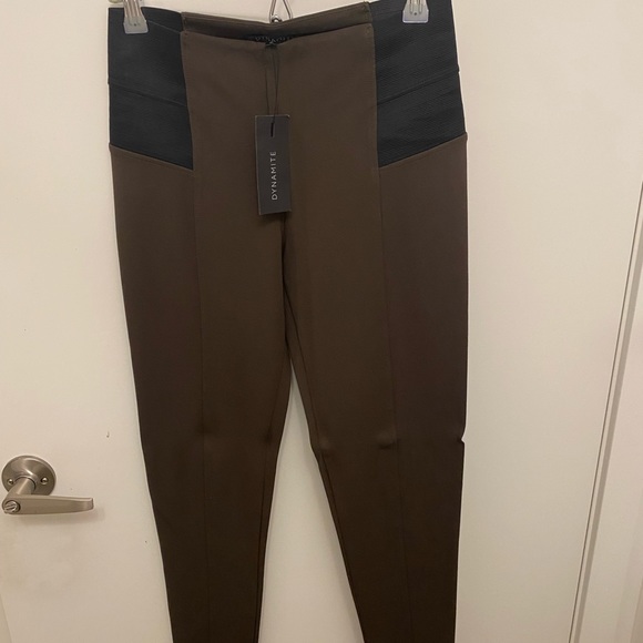 Dynamite Legging - Picture 2 of 2